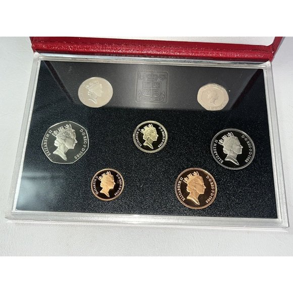 UK PROOF COIN Collection Set Original ROYAL MINT Leather 1988 Queen Elizabeth - Picture 5 of 10